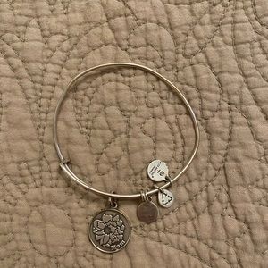 Alex & Ani, MOM bangle